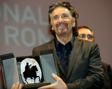 آل باتشينو حاز على جائزة الأوسكار عن فيلمه 