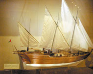 مجسم لسفينة شراعية في المتحف (الألمانية)