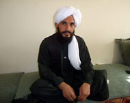 نور العزيز فشل في شق صف طالبان واستسلم للحكومة (الجزيرة)