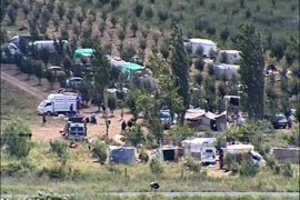 معاناة اللاجئين والنازحين السوريين عند الحدود التركية - صهيب الباز