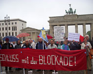 مظاهرات برلين عرفت مشاركة العديد من النشطاء من فعاليات مختلفة (الجزيرة نت)