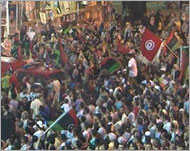 فرحة الليبيين في بنغازي بانتصارات الثوار في طرابلس (الجزيرة-أرشيف)
