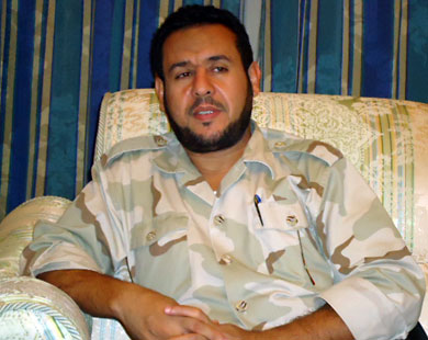 عبد الحكيم بلحاج سجنه القذافي بعدما تسلمه من بريطانيا (الجزيرة-أرشيف)