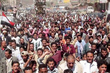 مسيرات باليمن تستنكر مجازر صنعاء وتطالب بمحاكمة صالح