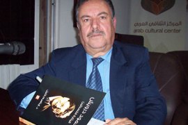 ابراهيم خليل - مؤلف وناقد أردني وصف بأنه عدواني ومشاكس - إبراهيم خليل: روائيون سوريين بشروا بالتغيير - أجرى الحوار في عمان: توفيق عابد