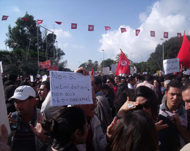 تصاعد الاحتجاجات الرافضة للحجاب في تونس (الجزيرة)