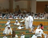 البرلمان تم حله ويجب إجراء انتخاباتجديدة خلال ستين يوما (الجزيرة-أرشيف)