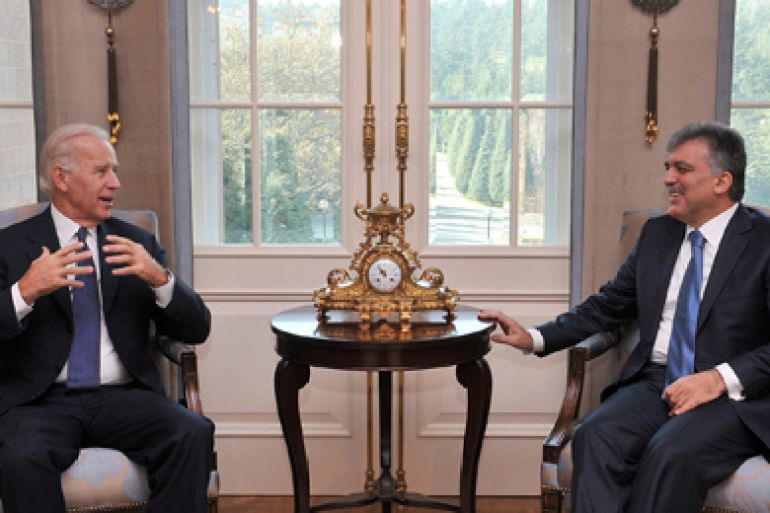 U.S. Vice President Joe Biden (L) meets with Turkey's President Abdullah Gul at the Presidential Palace of Cankaya in Ankara December 2, 2012.