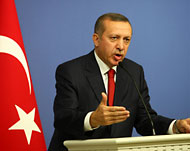 أردوغان حذر من أن الأوضاع في العراق تنذر بنزاع طائفي (الفرنسية-أرشيف)