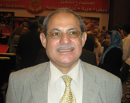 حمدي عبدالعظيم: الضبابية ستزول مع ممارسة البرلمان الجديد أعماله (الجزيرة نت)