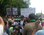 متظاهرون بكوالالمبور نددوا بالنظام السوري (الجزيرة نت) 