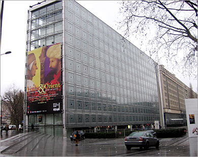 معهد العالم العربي بباريس يعد من أهم المؤسسات الثقافية العربية في الخارج  (الجزيرة نت)