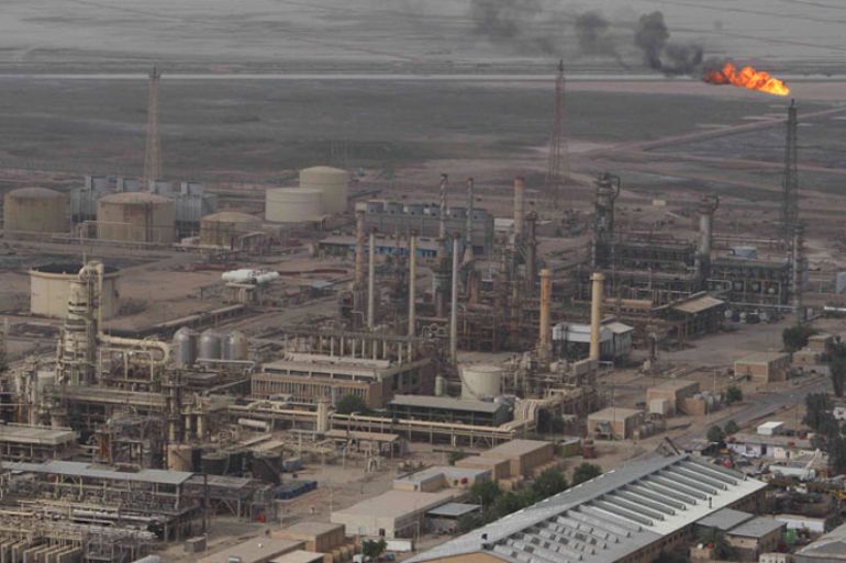 An aerial view shows Al-Sheiba oil refinery in Basra, 420 km (260 miles) southeast of Baghdad May 17, 2011. Picture taken May 17, 2011.