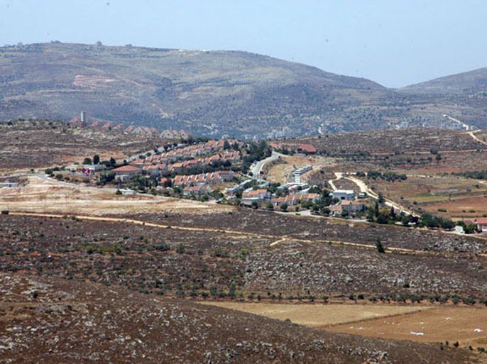 مستوطنة شافوت راحيل التي اقيمت على اراضي قرية جالود اسرائيل تسعى لتوسعتها- الجزيرة نت1
