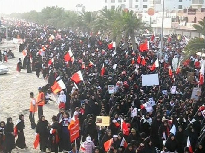 مظاهرات البحرين تطالب بحكومة منتخبة