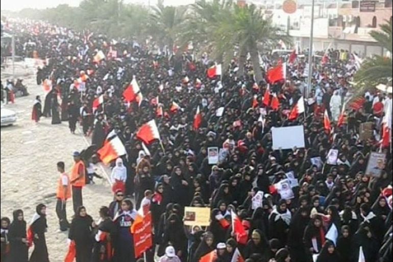 مظاهرات البحرين تطالب بحكومة منتخبة