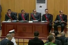 استأنفت محكمة جنايات القاهرة جلسات موقعة الجمل (الجزيرة)