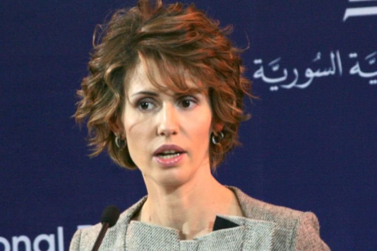 epa02001518 Asma Assad, the London-born wife of Syrian President Bashar Assad, speaks at the opening of the first International Conference for Development in Damascus, Syria on 23 January 2010. The two-day conference is organized by the Syria Trust for Development under the title "the emerging role of the civil society in development." It aims to exchange development expertise and explore alternative development policies EPA/YOUSSEF BADAWI