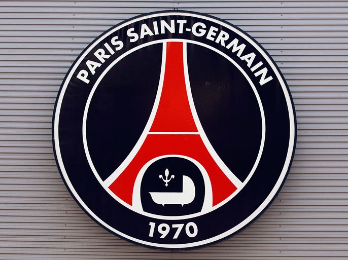 epa02684319 The logo of French soccer club Paris Saint-Germain (PSG) is seen at the Parc des Princes stadium in Paris, France, 12 April 2011. French newspaper 'Le Parisien' annouced on April 12 that PSG's US owner Colony Capital is set to put the club on the market for sale, with a price tag of around 60 million euros. EPA/IAN LANGSDON