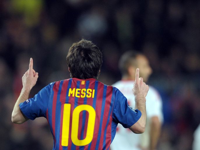 epa03136311 Barcelona's striker Lionel Messi celebrates after scoring the 4-0 lead during the Champions League round of sixteen second leg soccer match between FC Barcelona and Bayer Leverkusen at the Nou Camp stadium in Barcelona, north-eastern Spain, 07 March 2012.
