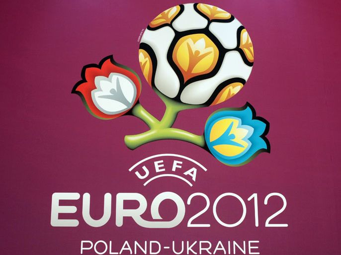 epa01965031 The official logo of the EURO 2012 is unveiled in Kiev, Ukraine, 14 December 2009. Poland and Ukraine have been chosen to host the EURO 2012 Football Championships. EPA/Leszek Szymanski POLAND OUT