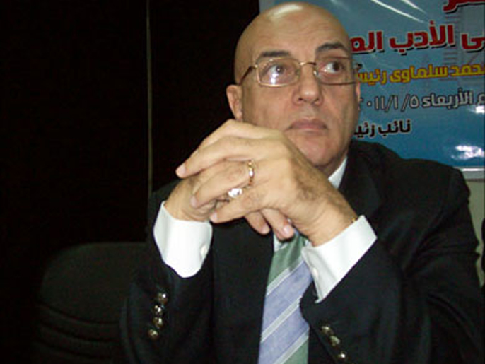 سلماوي: مصر كانت على شفا هاوية وخرجت الجماهير رفضا للذل (الجزيرة)