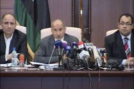 مؤتمر صحفي يعقده مصطفى عبد الجليل رئيس المجلس الوطني الانتقالي الليبي بشأن موقف المجلس من حكومة الكيب