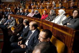 epa03038972 Moroccan members of the parliament engage in debates during the setting-up of the parliament in Rabat, Morocco, 19 December 2011. Reports state that the Moroccan parliament will vote during the session to elect the new president of the Chamber of Deputies. EPA/ZACARIAS GARCIA