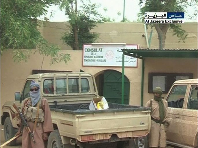 مسلحون يقتحمون القنصلية الجزائرية في غاو شمال مالي ويختطفون دبلوماسيين