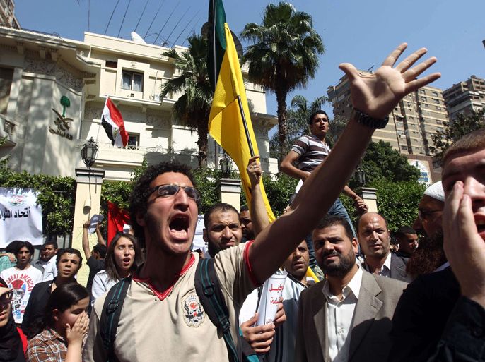 - Cairo, -, EGYPT : Egyptian protesters take part in a demonstration in front of the Saudi Arabian embassy in Cairo on April 24, 2012, calling for the release of Egyptians who have been detained in the kingdom, including Ahmed al-Gizawi who was arrested on April 17, upon his arrival to Saudi Arabia to perform the omra, a minor pilgrimage to Islam’s holiest sites in Mecca and Medina. Egypt has asked Saudi Arabia to say why it arrested Gizawi who is an Egyptian rights lawyer and activist on arrival at Jeddah airport. AFP PHOTO/KHALED DESOUKI
