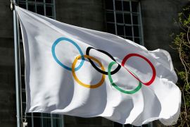LONDON, ENGLAND - APRIL 06: The Olympic flag with the iconic Olympic rings is pictured during the IOC Executive Board meetings, held at the Westminster Bridge Park Plaza on April 6, 2011 in London, England. (Photo by Dean Mouhtaropoulos/Getty Images)