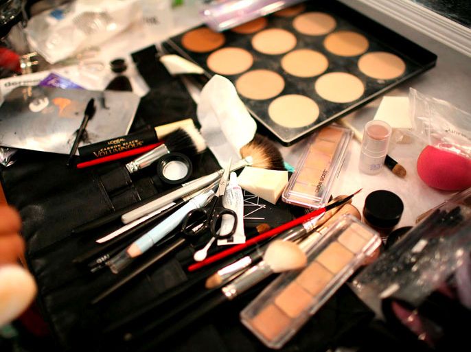epa01281042 A makeup artist's gear awaits another model before the Kelly Nishimoto show backstage at the Los Angeles Mercedes-Benz Fashion Week, in Los Angeles, California, USA, 09 March 2008. This year's Fall season showcases over twenty designers. The Los Angeles Fashion Week Fall 2008