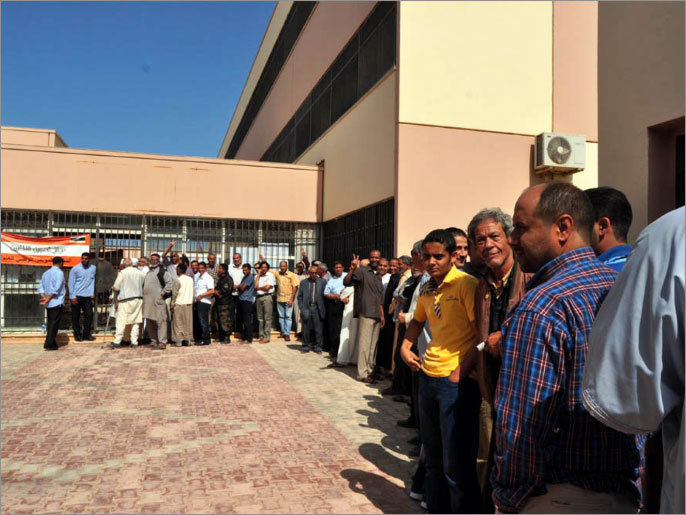 التيارات الإسلامية حصدت نصف أصوات الناخبين (الجزيرة نت)