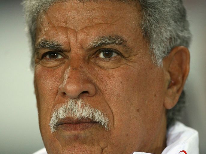 JOHANNESBURG, SOUTH AFRICA - JUNE 18: Hassan Shehata the coach of Egypt looks on before the FIFA Confederations Cup match between Egypt and Italy at the Ellis Park Stadium on June 18, 2009 in Johannesburg, South Africa. (Photo by Alex Livesey/Getty Images)