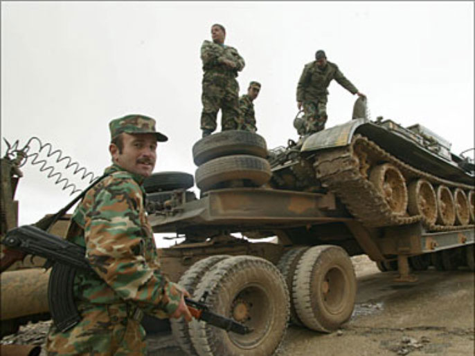 ‪‬ الآليات العسكرية السورية تعتمد على وقود الديزل(الفرنسية-أرشيف)
