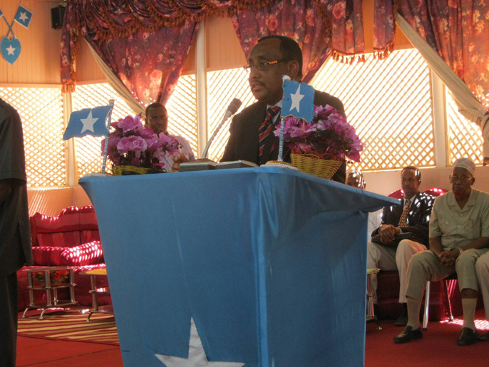 ‪رئيس الوزراء الصومالي: المستقبل السياسي للصومال في أيدي شيوخ القبائل‬ (الجزيرة)