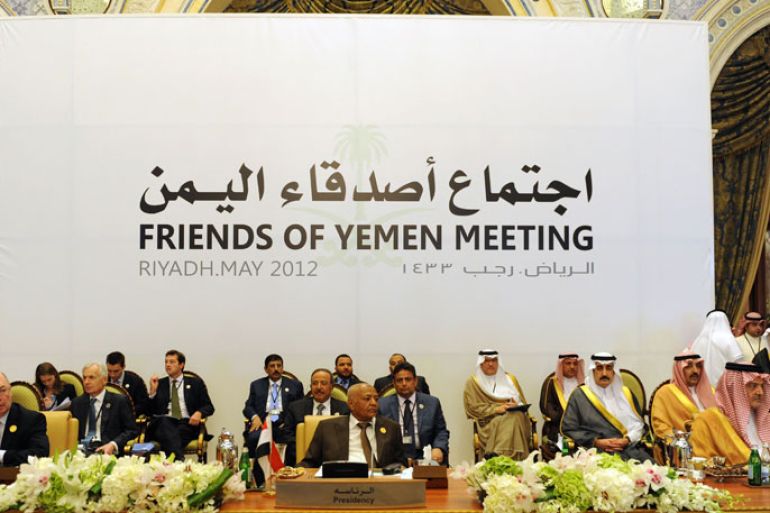 Riyadh, -, SAUDI ARABIA : Delegates attend the ministrial meeting of the "Friends of Yemen" donors conference on May 23, 2012 in Riyadh. Saudi Arabia will give its impoverished neighbour Yemen aid worth $3.25 billion, Saudi Foreign Minister Prince Saud al-Faisal told the meeting.