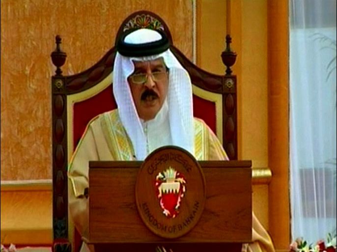 العاهل البحريني الملك حمد بن عيسى ال خليفة ان ابواب الحوار في بلاده مفتوحة وان الاصلاح لن يتوقف.