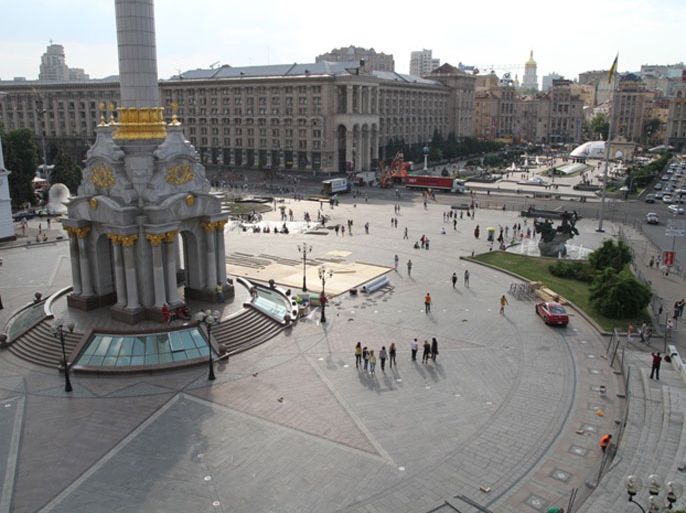 ساحة الاستقلال الشهيرة وسط كييف