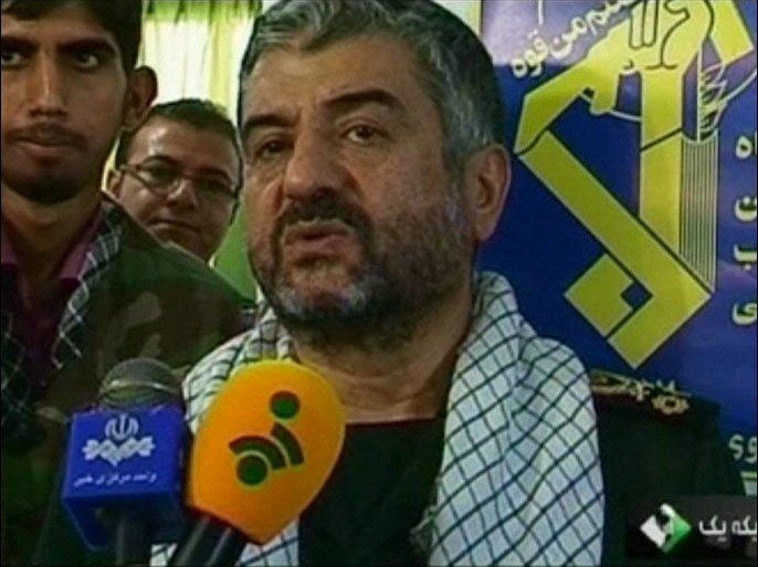 محمد علي جعفري - قائد الحرس الثوري الإيراني قال إن بلاده تمد يد الصداقة إلى الدول الاسلامية وبالاخص الدول العربية الخليجية.