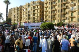 منصة واحدة في ميدان التحرير