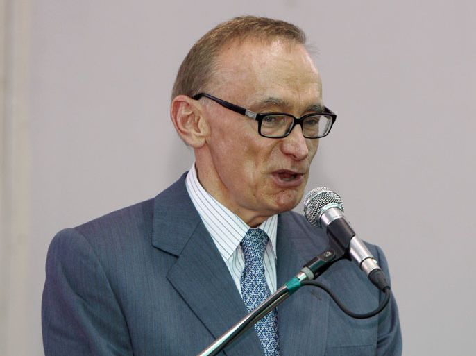 Bob Carr, Australian Minister for Foreign Affairs, speaks during a joint press briefing with Myanmar's democracy leader Aung San Suu Kyi (not in picture) at Suu Kyi's residence in Yangon, Myanmar, 06 June 2012. Austrilian Foreign Minister Bob Carr is in Myanmar for a three days official visits. EPA/NYEIN CHAN NAING
