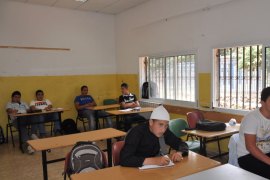 طلاب من قرى الجولان المحتل على مقاعد الدراسة بمدرسة المستقبل