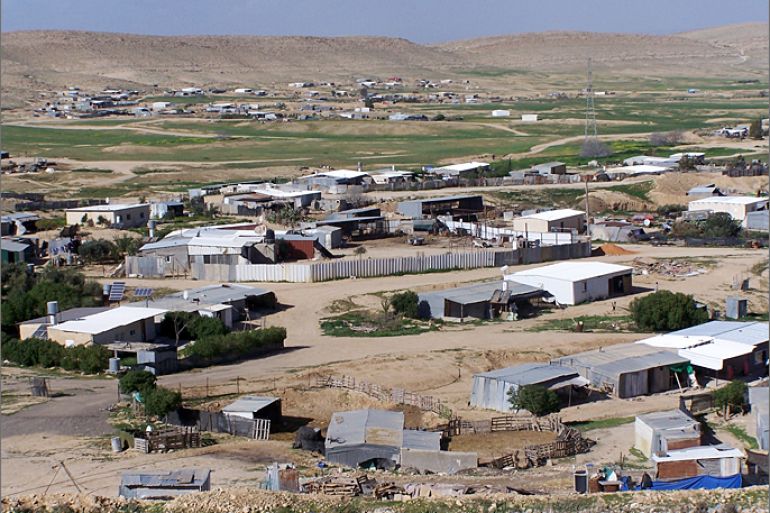 قرية بدوية في النقب: 45 قرية عربية لا تعترف بها إسرائيل وتحرمها من البنى التحتية بذريعة كونها غير معترف بها