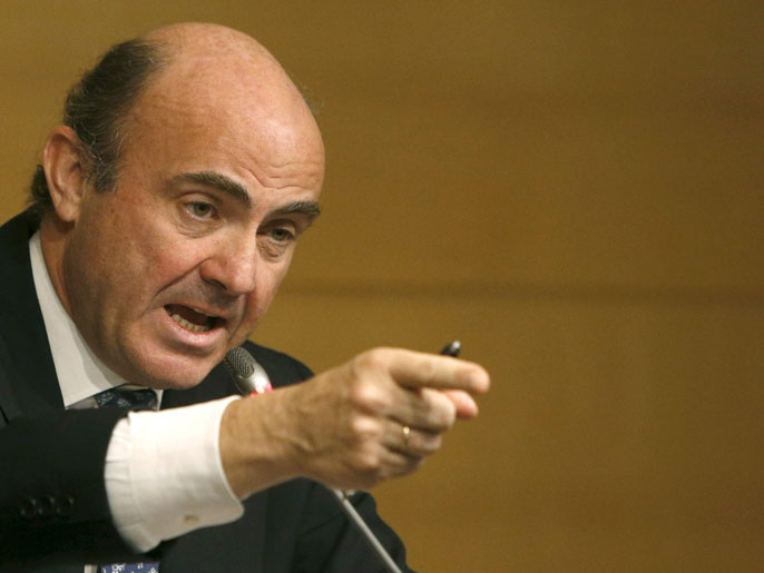 ‪دي غيندوس: المساعدات ستمكن إسبانيا من إعادة هيكلة قطاع البنوك‬ دي غيندوس: المساعدات ستمكن إسبانيا من إعادة هيكلة قطاع البنوك (الأوروبية-أرشيف)