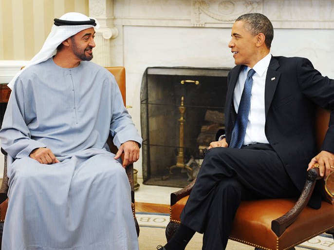 epa02703765 US President Barack Obama holds a bilateral meeting with Crown Prince Mohammed bin Zayed Al Nahyan of the United Arab Emirates in the Oval Office of the White House, in Washington, D.C., USA, on 26 April 2011. The President discussed with the Crown Prince the strong ties between the United States and the UAE and their common strategic interests in the region. EPA/Olivier Douliery / POOL