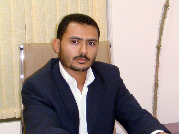 ‪‬ محمد الأحمدي طالب السلطات بالتعامل بعقلانية مع المسلحين(الجزيرة نت)