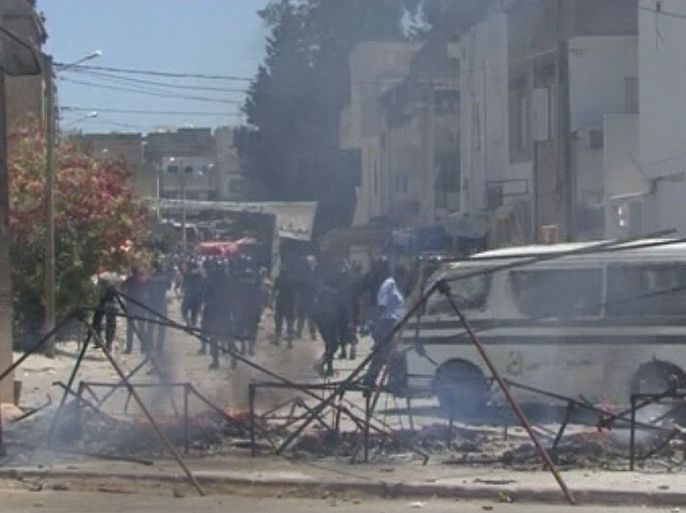 منع المظاهرات بعد صلاة الجمعة في تونس