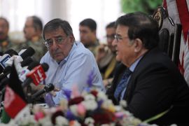 Afghan Minister of Defence Abdul Rahim Wardak (R) speaks during a joint press conference with US Secretary of Defense Leon Panetta (L) in Kabul on June 7, 2012. Panetta arrived in the Afghan capital on an unannounced trip on June 7, a day after a suicide bombing attack and an alleged errant NATO air strike. AFP