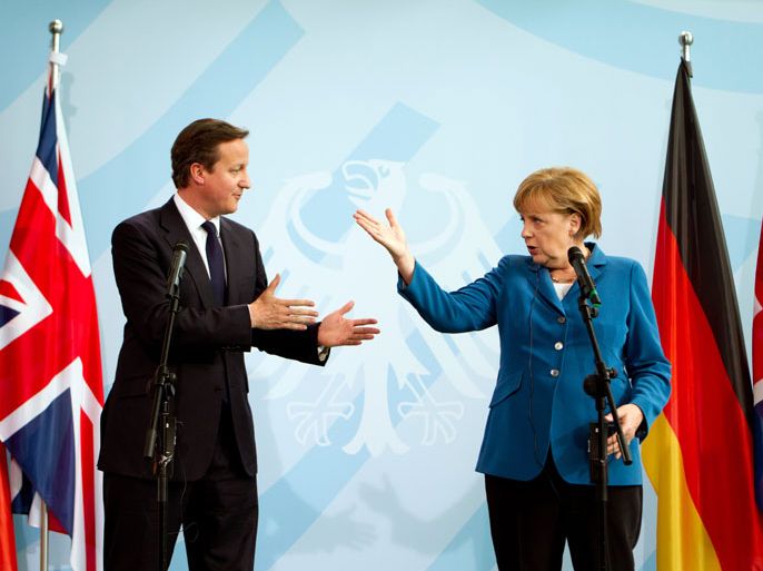 epa03252987 German Chancellor Angela Merkel and British Prime Minister David